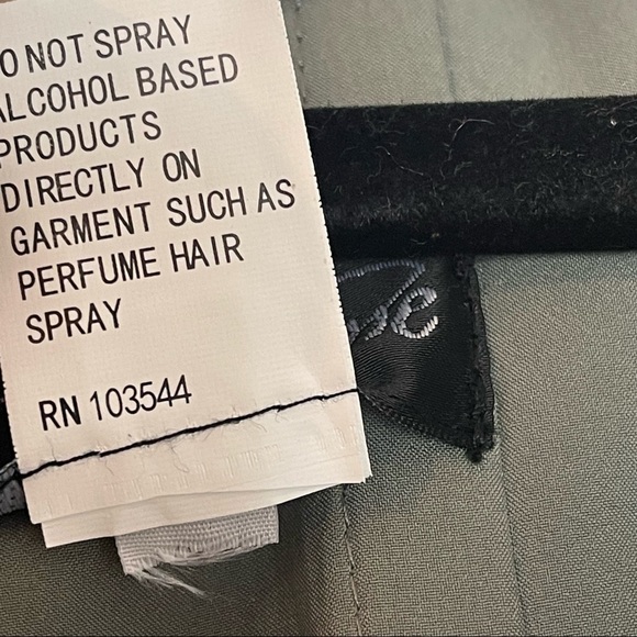 La Femme Surplice Off The Shoulder Column Gown in “Pewter”, Size 8 & 20 NWT - Picture 12 of 12